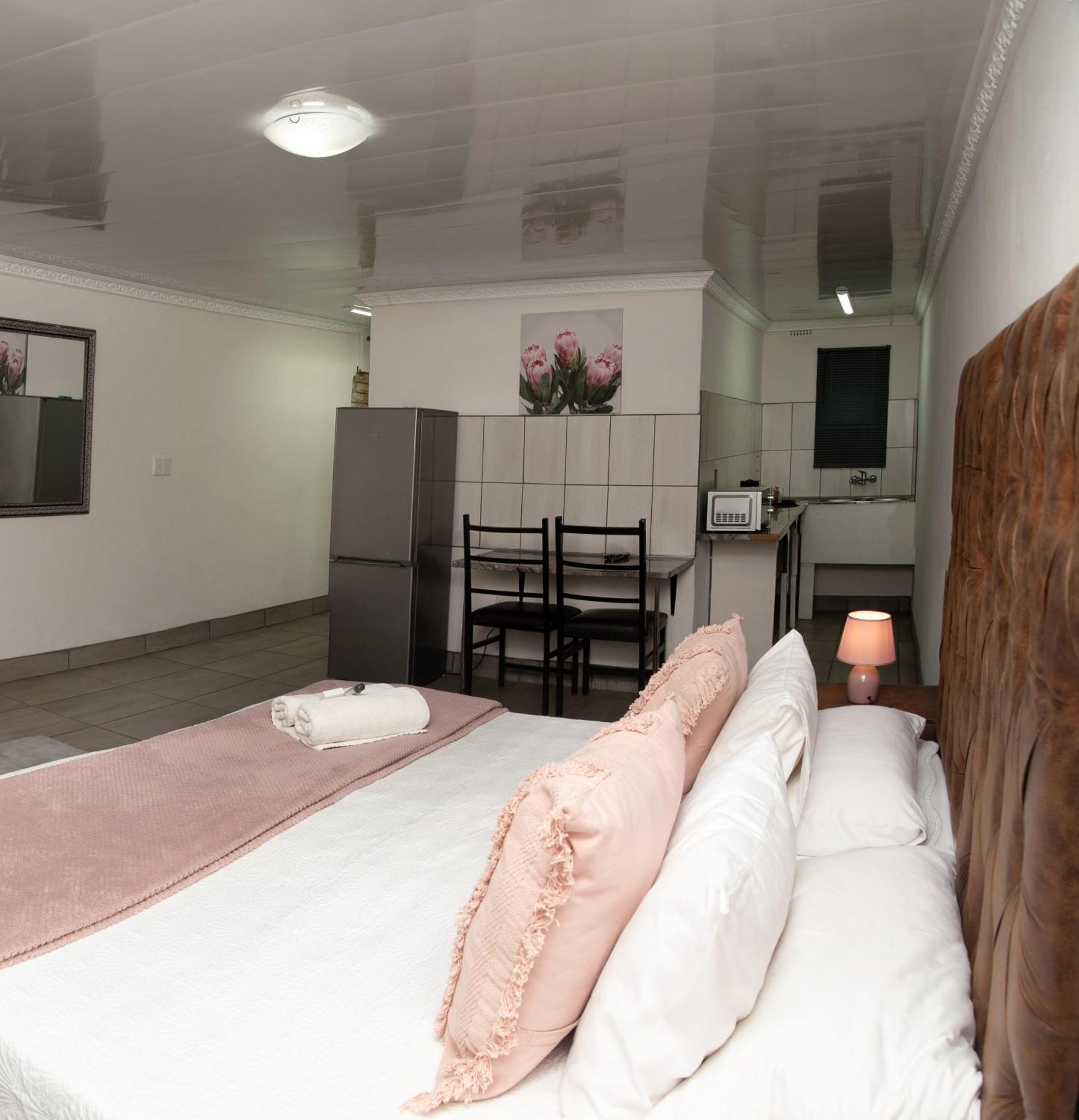 Bed and Breakfast Gold Guest & Conference à Welkom Extérieur photo